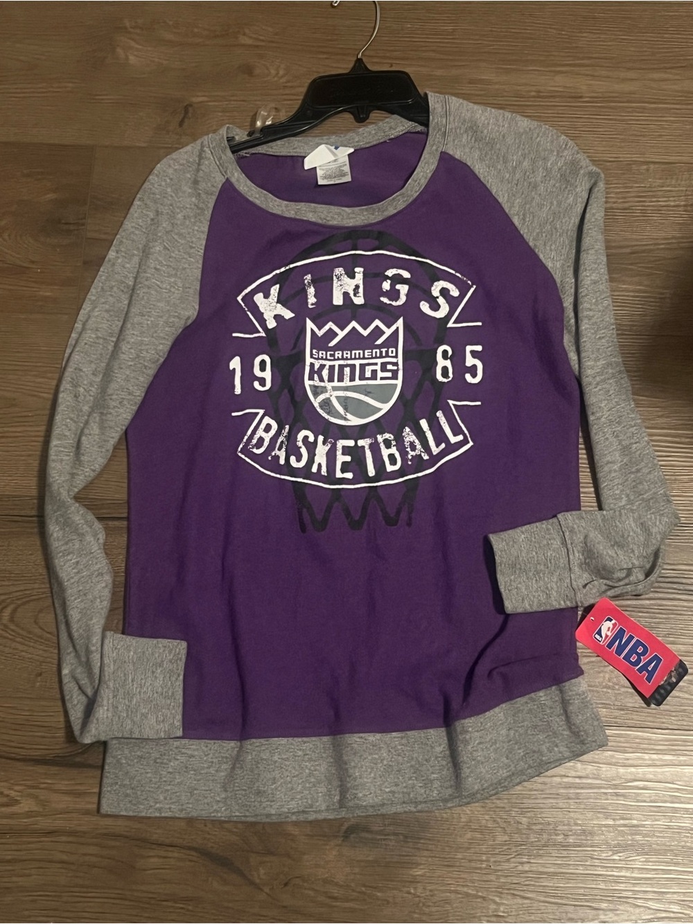 NBA Sacramento Kings women’s Long-Sleeve Raglan Shirt - Purple & Gray